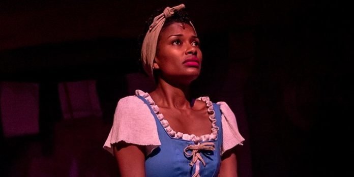 Samantha Walkes returns to the role Cinderella at Neptune Theatre. Photo by Stoo Metz.