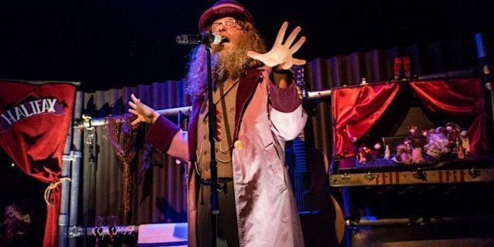 Ben Caplan in Old Stock: A Refugee Love Story. Photo by Stoo Metz.