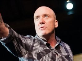 Solo performer and playwright Jim Loucks brings his Southern storytelling style to the Halifax Fringe Festival with his one-man show Booger Red.